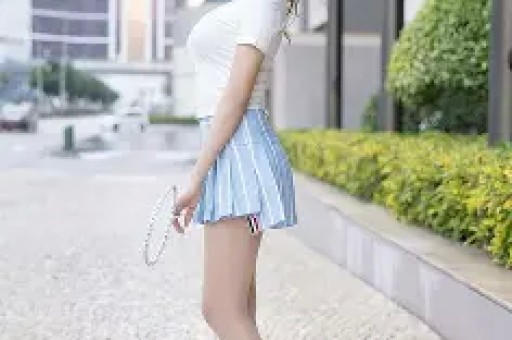 演员蒋毅被曝隐婚生子女方点赞默认身份公园遛娃画面意外曝光