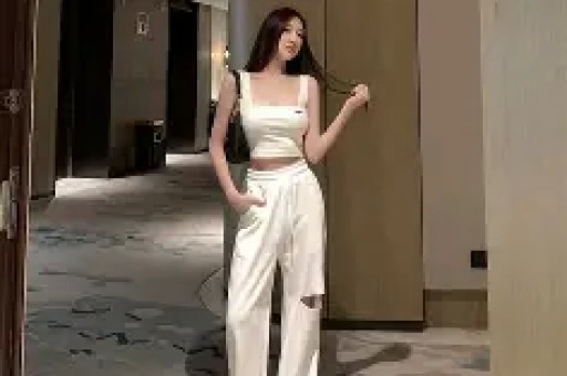 第一批靠“出轨剧情”出海的小游戏日入338万